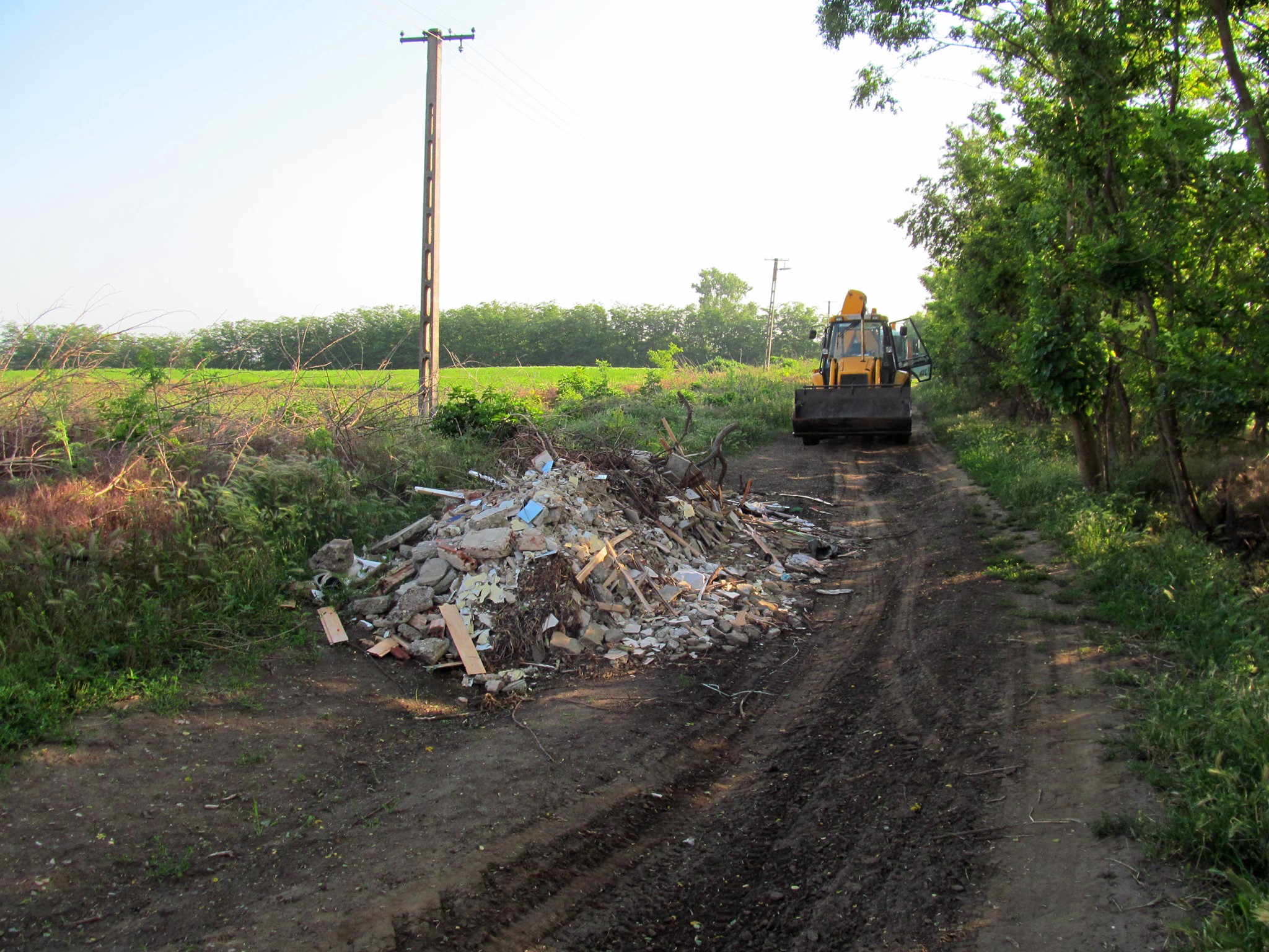 Illegális hulladéklerakóhelyet számoltak fel városunkban