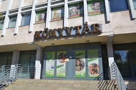 Kinyitott a Könyvtár