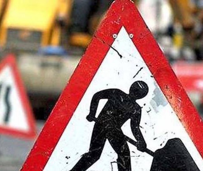 Elkezdődött a Benczúr és Bessenyei tereket övező utak, járdák felújítása