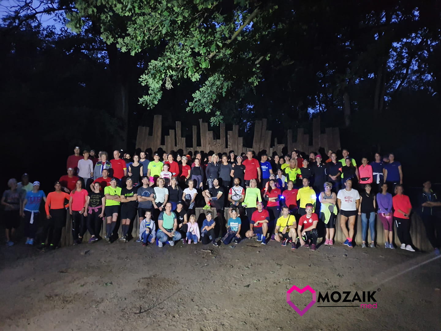 Közel 100-an vettek részt az éjszakai futáson