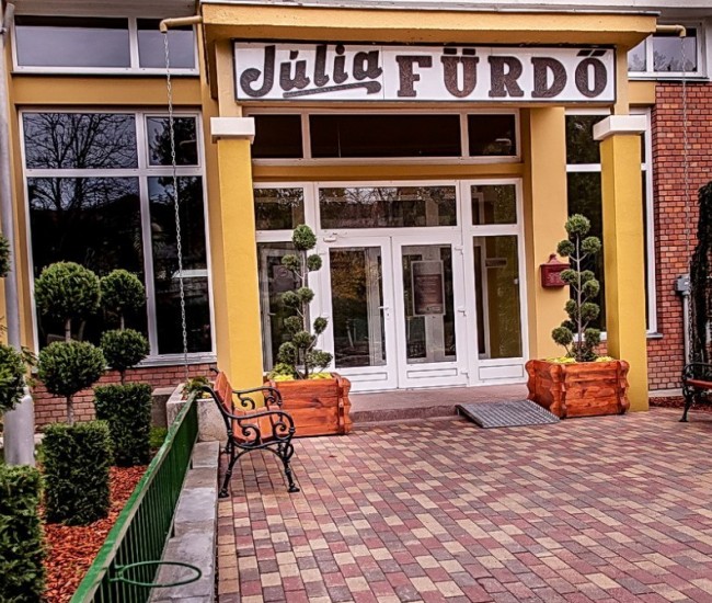 Rendkívüli intézkedés a Júlia Fürdőben