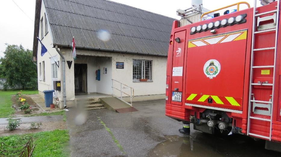  Letartóztatták a mátyusi polgármesteri hivatalba betörő két férfit