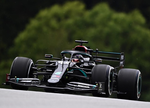 Hamilton volt a leggyorsabb az első szabadedzésen