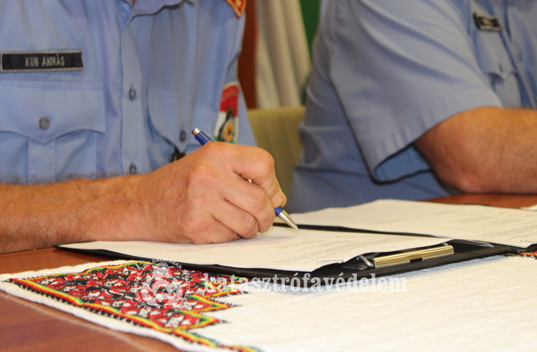 Újabb önkéntes tűzoltó egyesület segíti megyénk hivatásos tűzoltóit