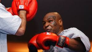 Mike Tyson várhatóan Roy Jones ellen lép szorítóba szeptemberben