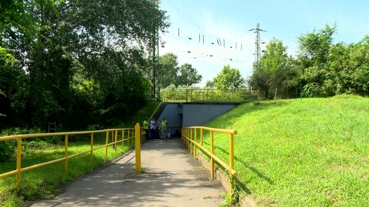 Szeptemberre megújul a guszevi gyalogos átjáró