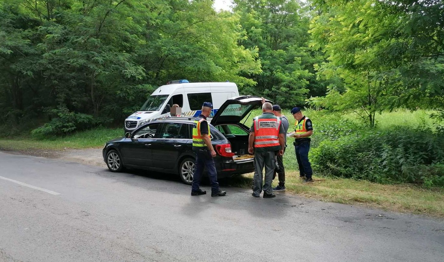 Rendőrök és pénzügyőrök ellenőriztek Nyírbátor térségében