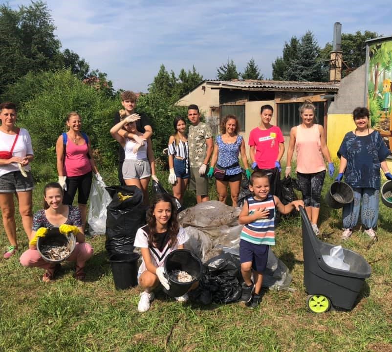 Vödörszám szedték a cigaretta csikket Nyíregyháza belvárosában