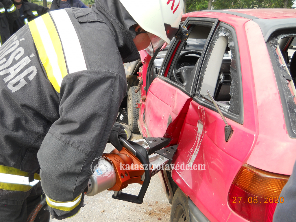 Roncsvágást is gyakoroltak Kisvárdán