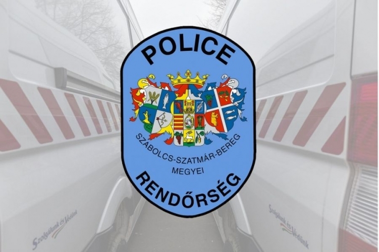 Lezárt autóból mentettek ki egy fiatal lányt a nyíregyházi rendőrök