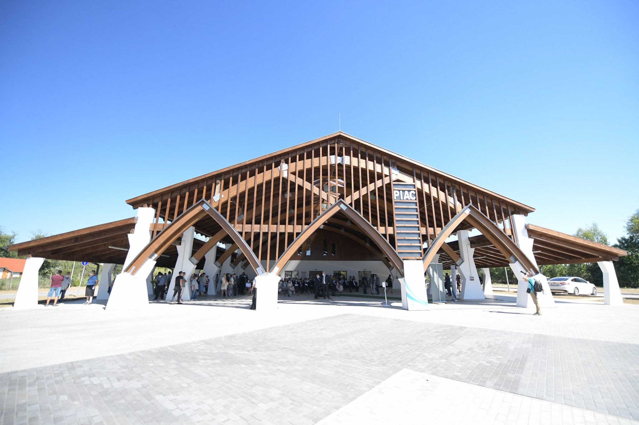 Átadták Fehérgyarmat új piacát