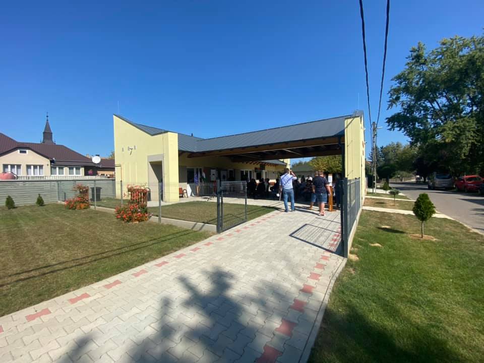 Új piacot adtak át Tuzséron