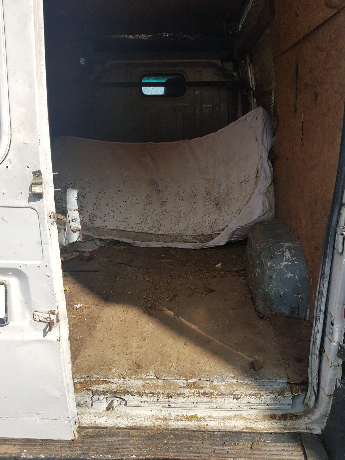 Dohányt találtak az autóban a rendőrök Nyíregyházán