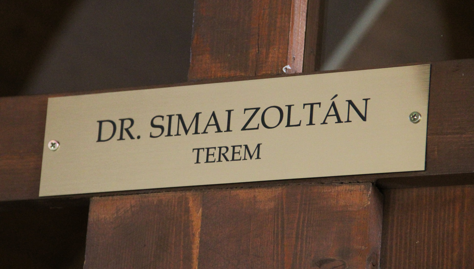  Új nevet kapott a csengeri Polgármesteri Hivatal tanácskozó terme