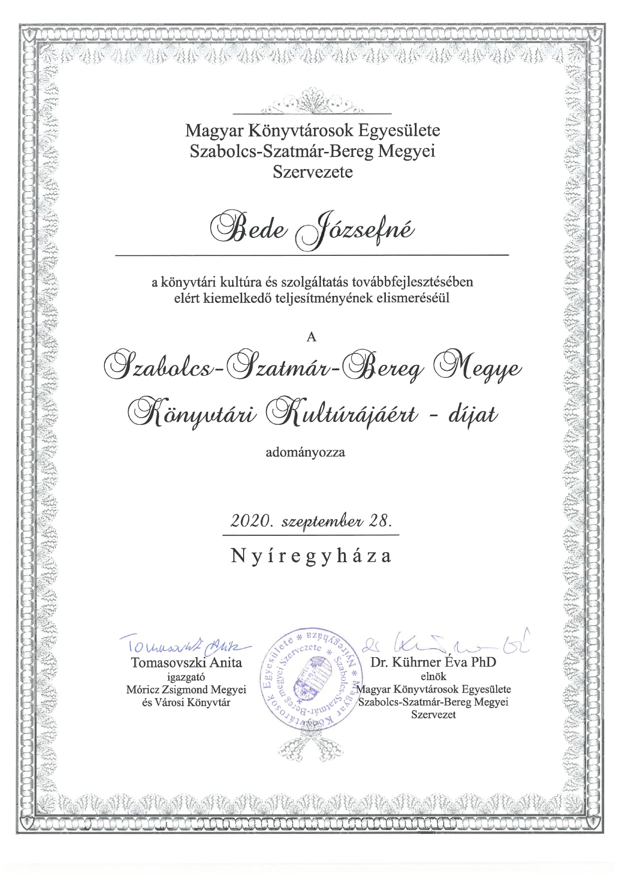 Nyíregyházi könyvtárvezető vehetett át kitüntetést