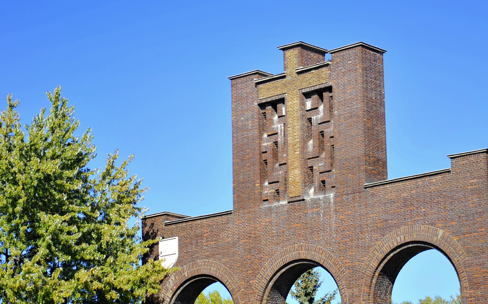 A temetők fejlesztései mindenszentekig befejeződnek 
