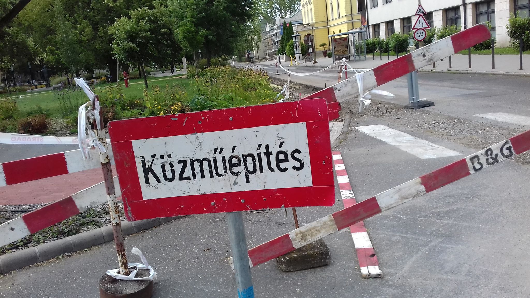 Mérföldkőhöz érkeztek a munkálatok a Benczúr-Bessenyei terek körül
