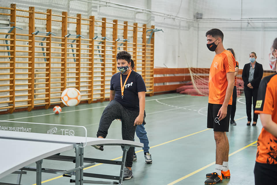  Teqball asztalt kap több megyei iskola