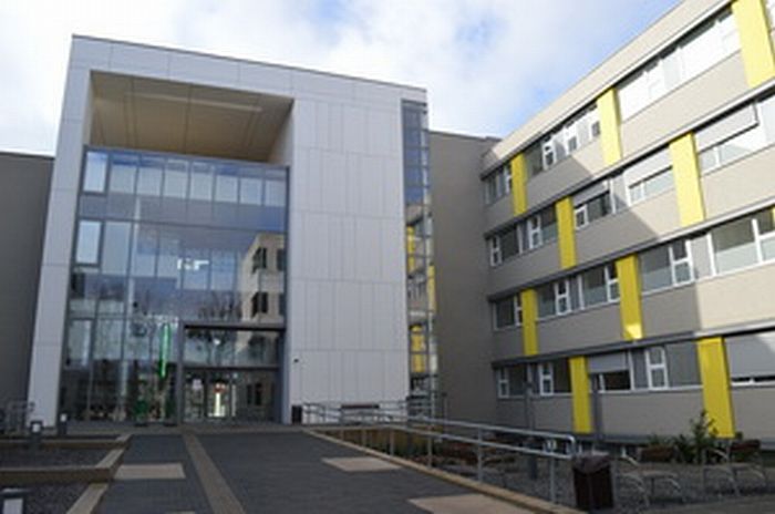 Több háziorvos is segíti a covid betegek ellátását a nyíregyházi kórházban