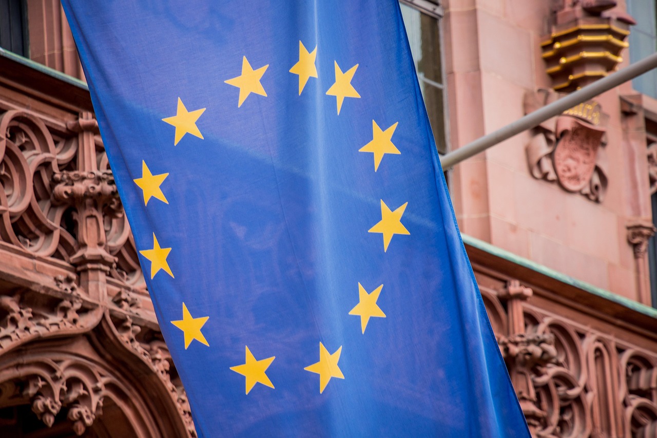 180 millió eurót folyósít Magyarországnak az Európai Bizottság.