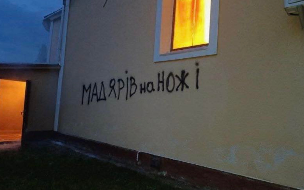 Felgyújtottak egy templomot Kárpátalján