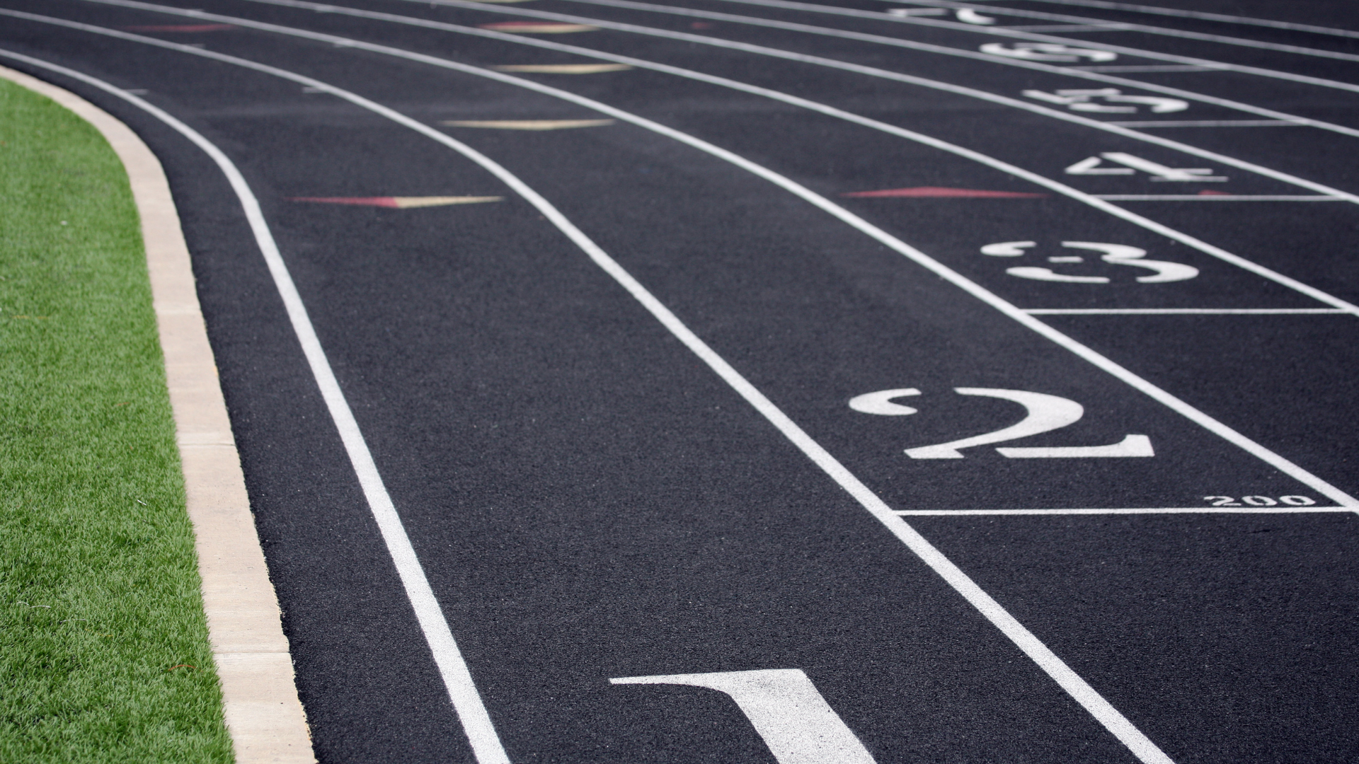 Új futópályát adtak át Debrecenben