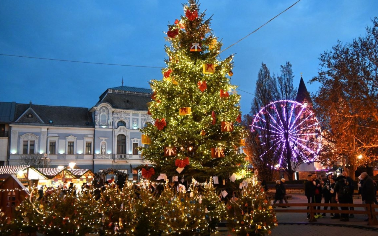 Adventi fényekkel és óriáskerékkel indul a nyíregyházi ünnepvárás