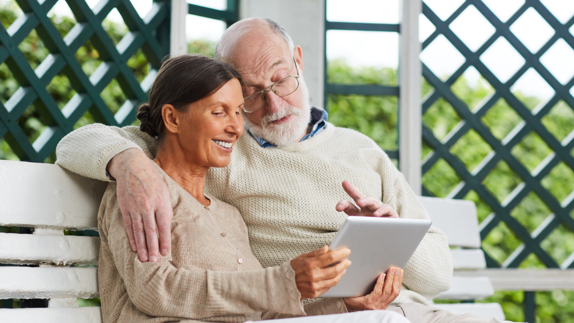 Fontos határidő közeleg a nyugdíjasok számára