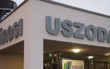 Ősszel nyit a városi uszoda