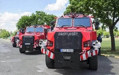 Speciális autót kaptak a nyíregyházi tűzoltók