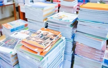 Minden diák ingyen kap tankönyvet