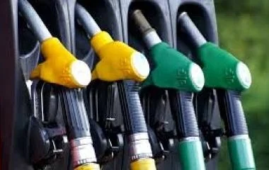 Tovább csökkenek a hazai üzemanyagárak