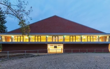 Fedeles lovarda épült Nyíregyházán