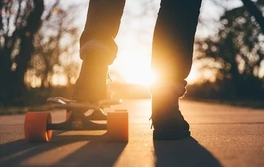 Csellengő diákokat ellenőriztek a rendőrök Nyíregyházán