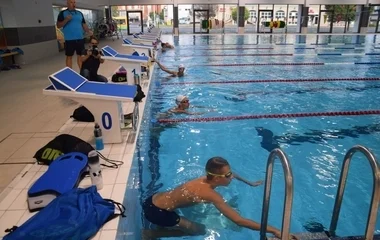 Megtartották az első edzést a Városi Uszodában