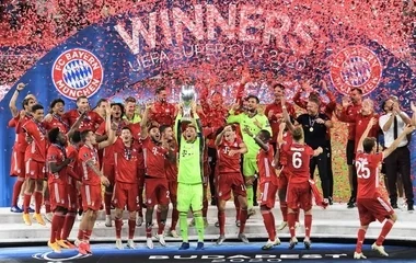 A Bayern nyerte Budapesten a trófeát