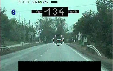 Kirívó gyorshajtás Virányosnál