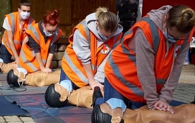 Városszerte közel 50 defibrillátor segíthet baj esetén