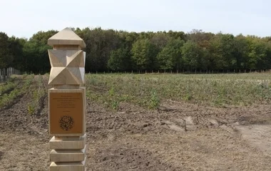 Emlékerdőt avattak a Nyírerdő gúthi erdészetében