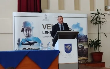 Honvédelmi elődást tartottak a Nyíregyházi Egyetemen