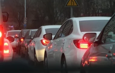 Bárki véleményezheti az új KRESZ-tervezetet