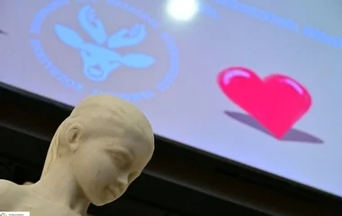 4 millió forint támogatás a koraszülött részlegnek