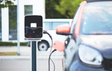 Látványosan nő az érdeklődés az elektromos autók iránt