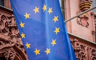 180 millió eurót folyósít Magyarországnak az Európai Bizottság.