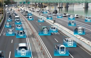 Már vezeték nélkül tölti az autókat az új autópályája