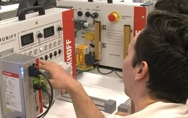 Csúcstechnológiás labort kaptak 