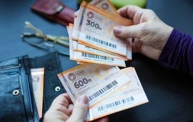 December 10-ig cserélhetik a sérült élelmiszer-utalványokat a nyugdíjasok