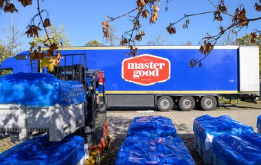 Húszmilliós élelmiszeradomány érkezett Debrecenbe