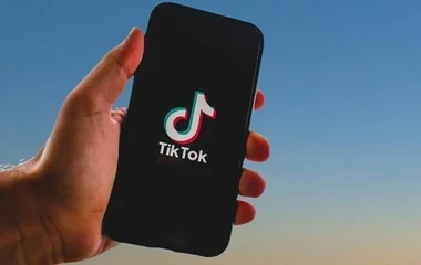 Szigorúbb életkor-ellenőrzést vezet be a TikTok