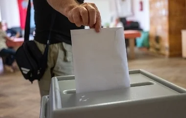 Már az első napont több pártot is nyilvántartásba vettek az áprilisi választásokra